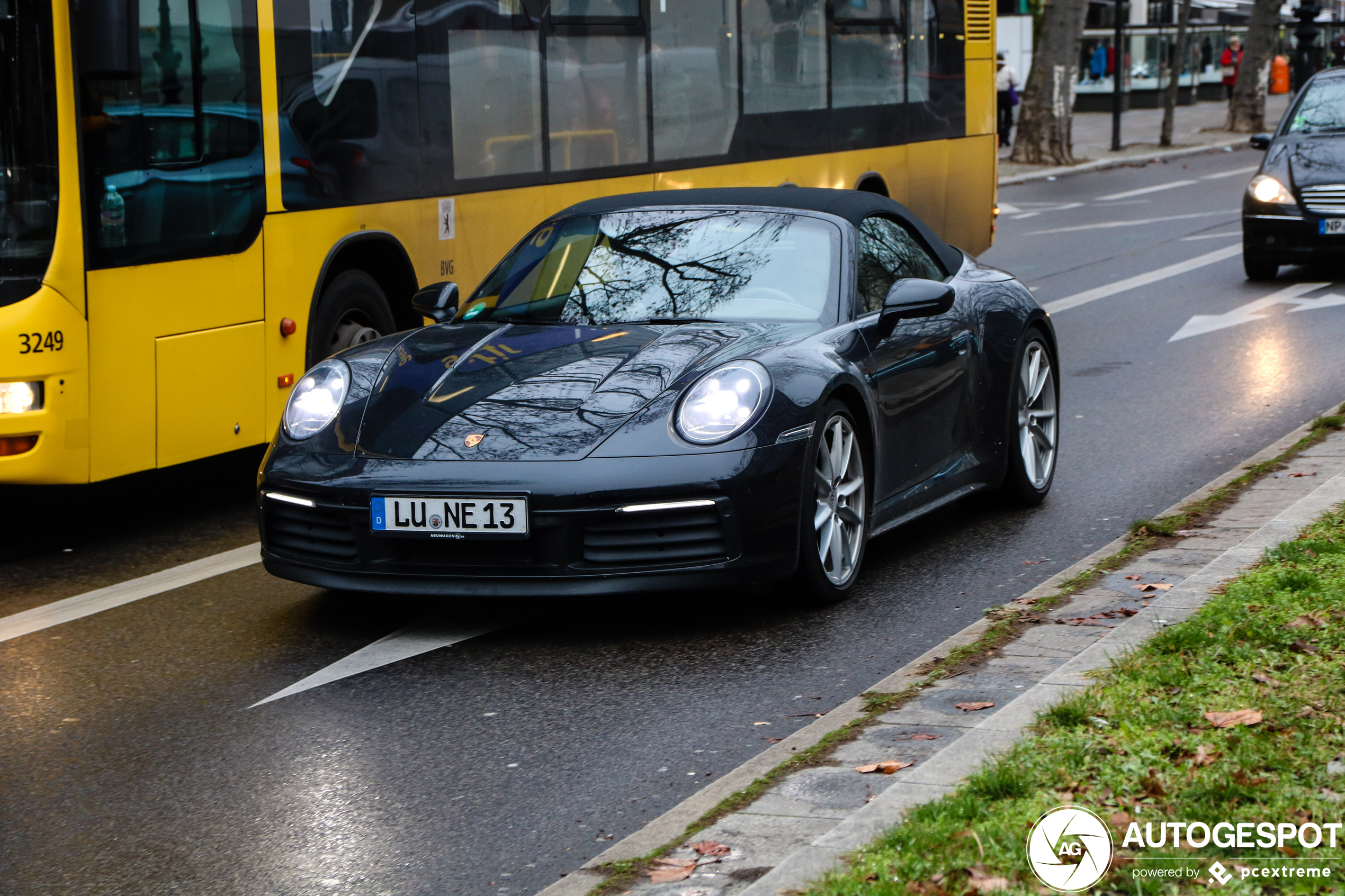 Porsche 992 Carrera 4S Cabriolet