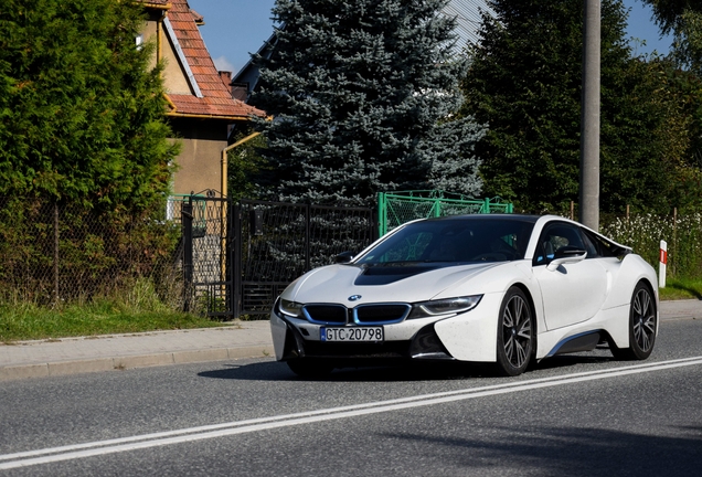 BMW i8