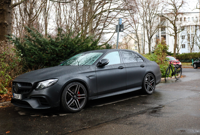 Mercedes-AMG E 63 S W213