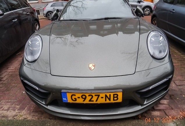 Porsche 992 Carrera 4S Cabriolet