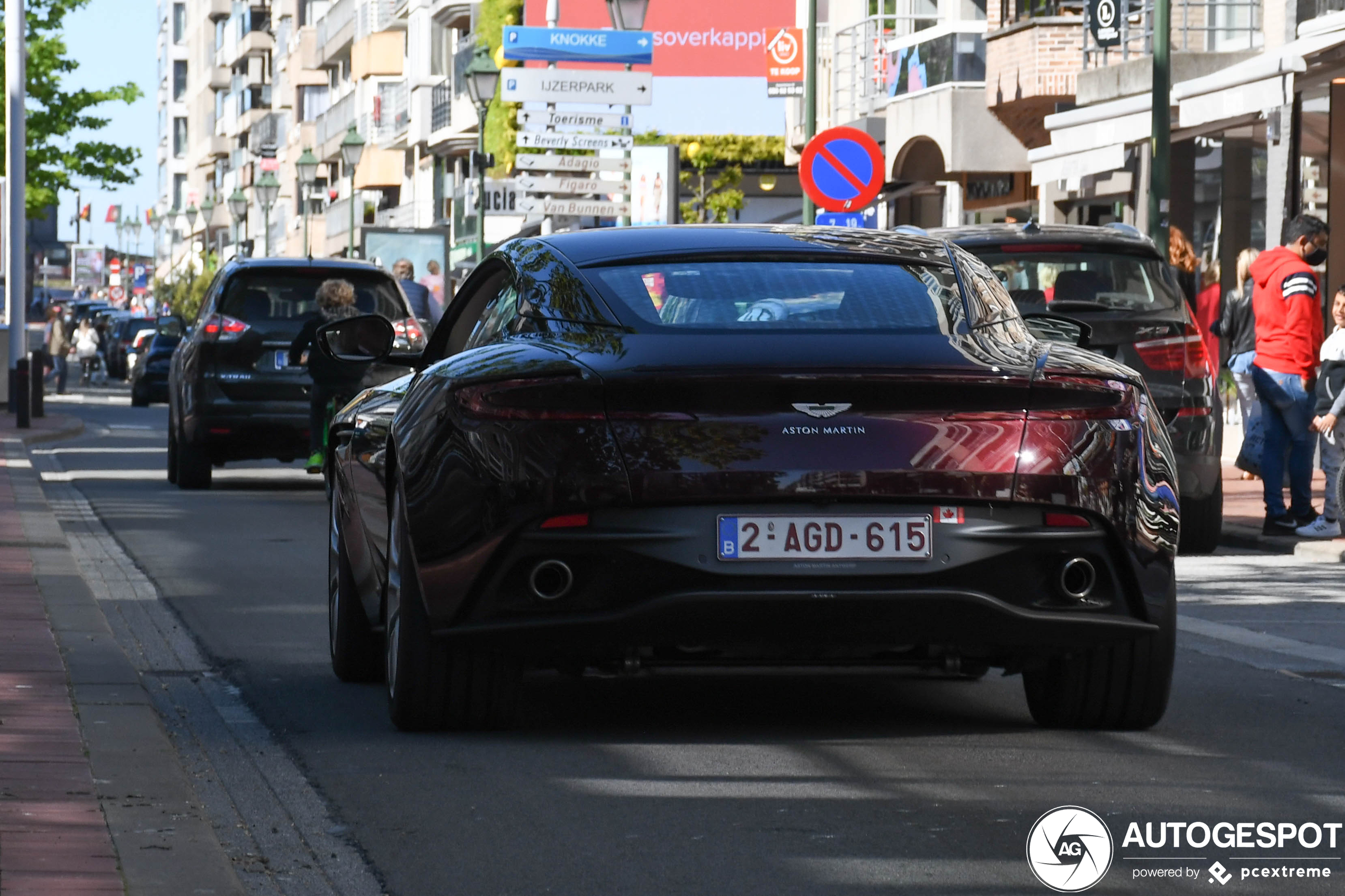 Aston Martin DB11 V8