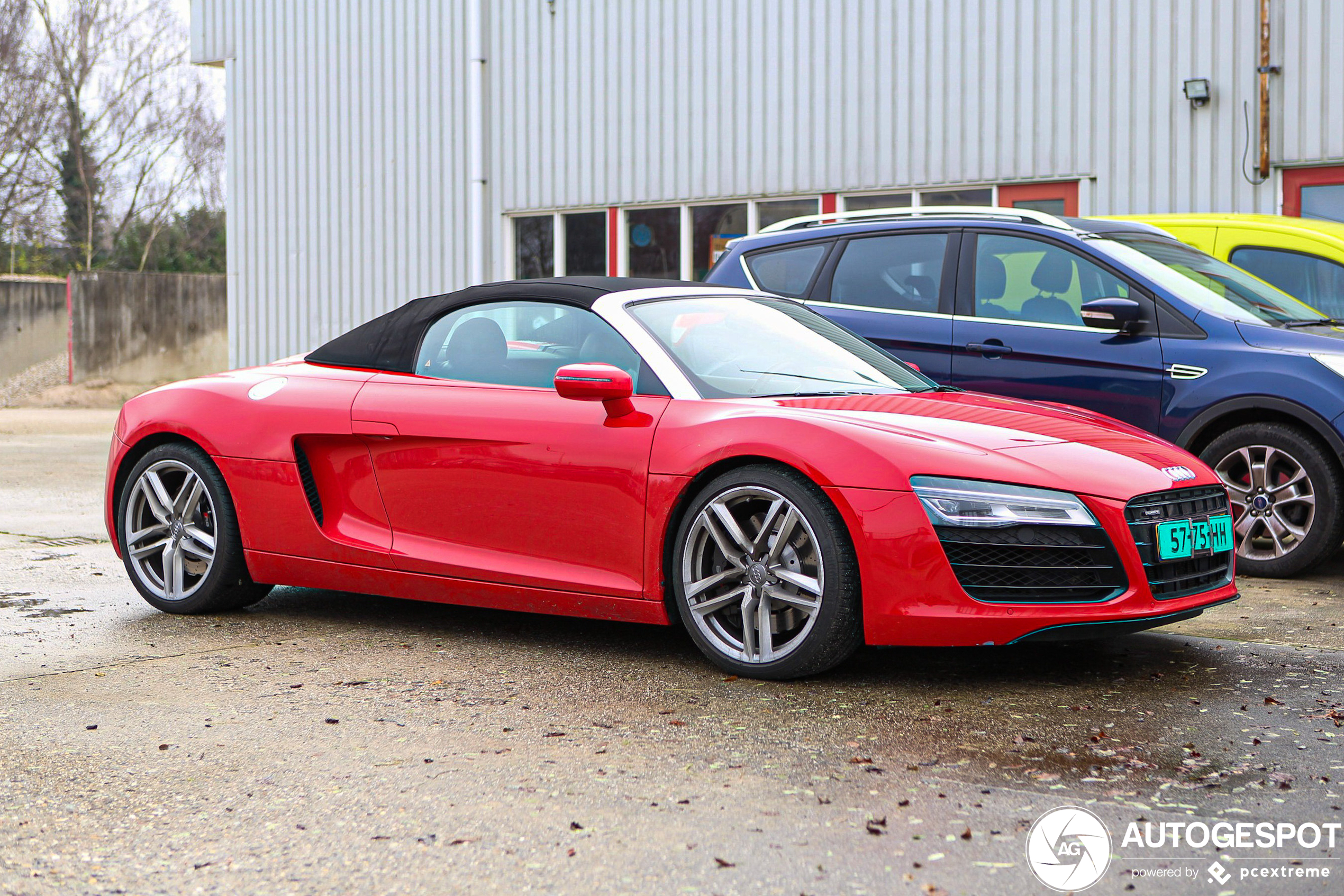 Audi R8 V8 Spyder 2013