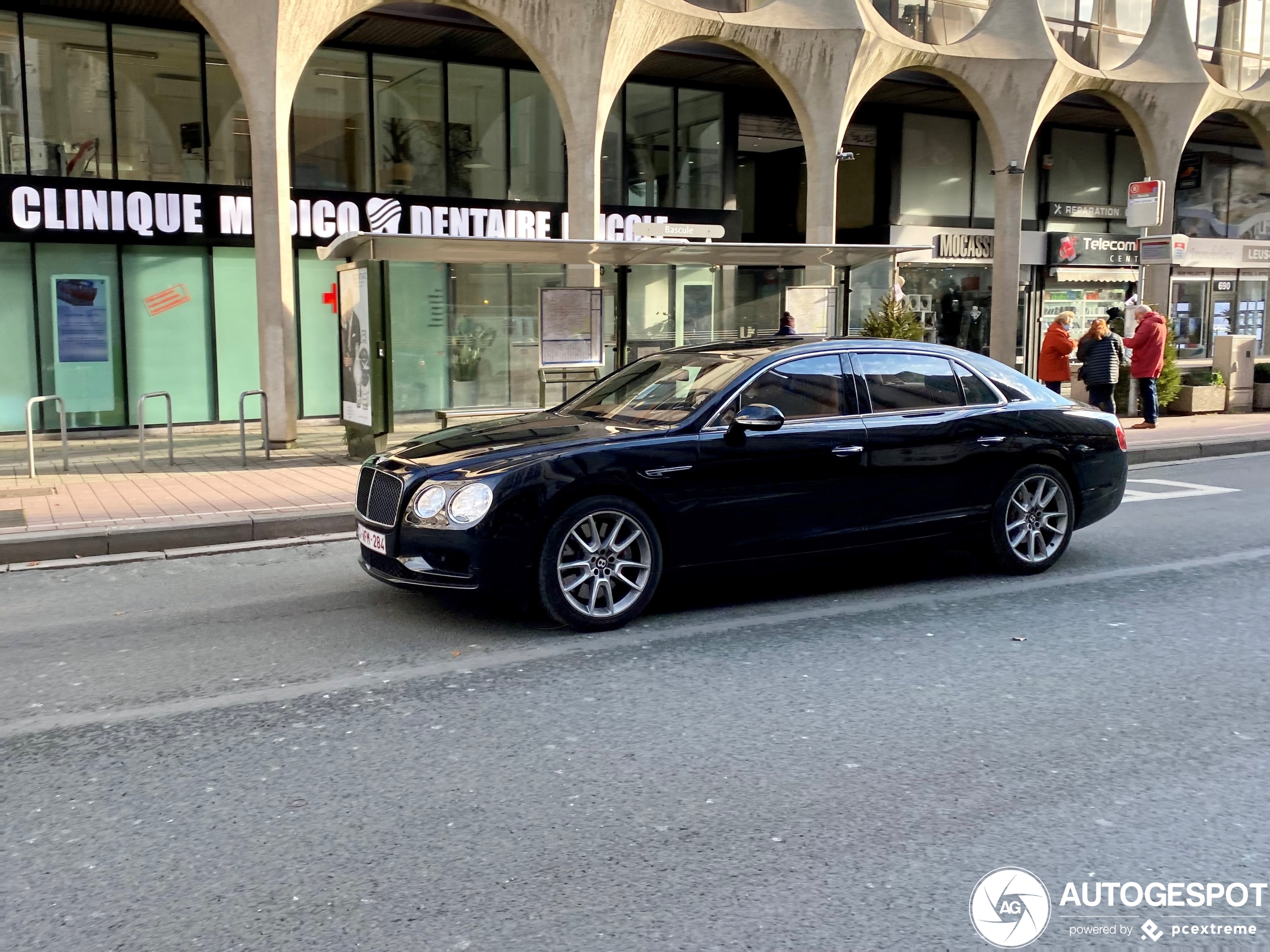 Bentley Flying Spur V8 S