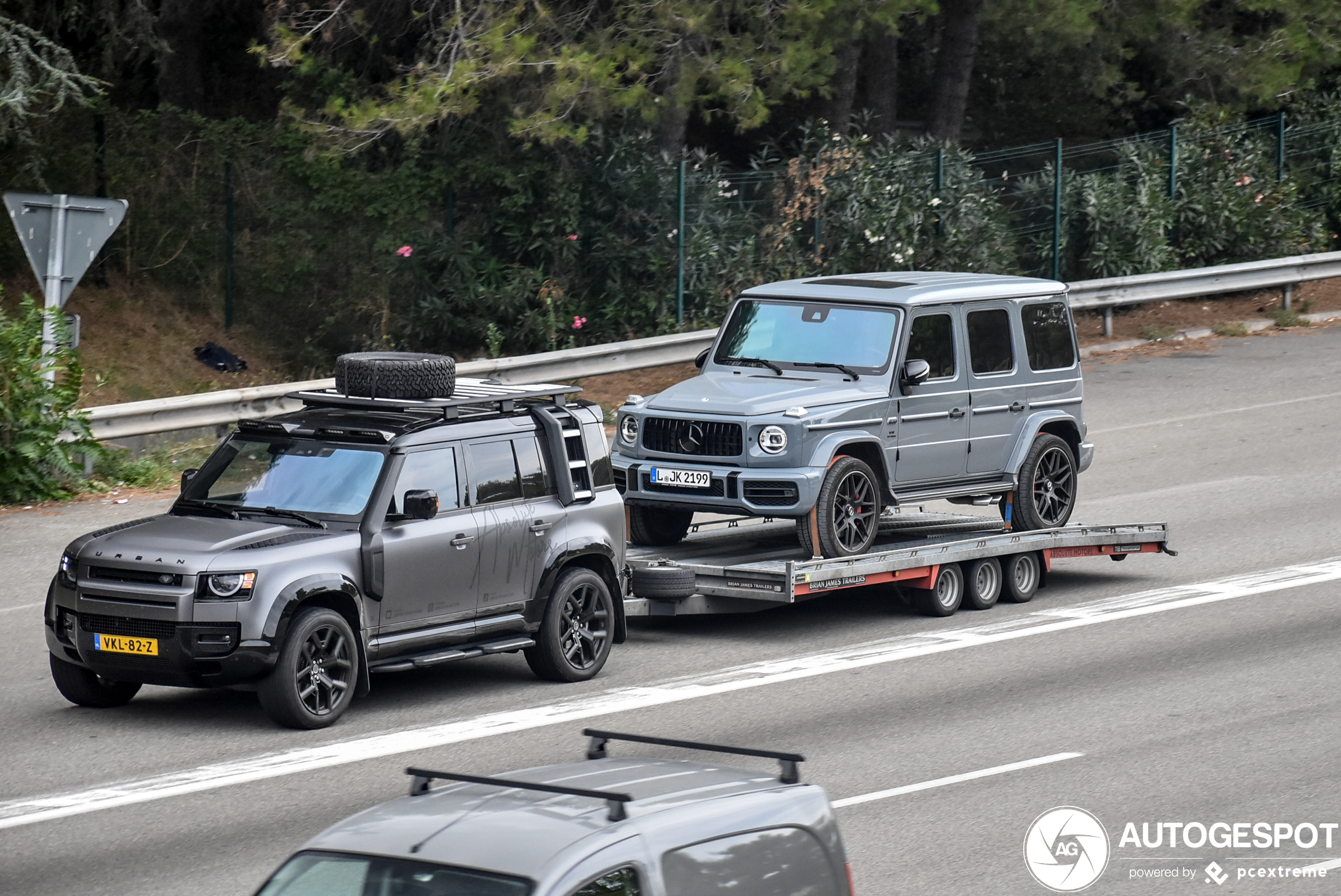 Land Rover Defender is de baas over Mercedes-AMG G 63