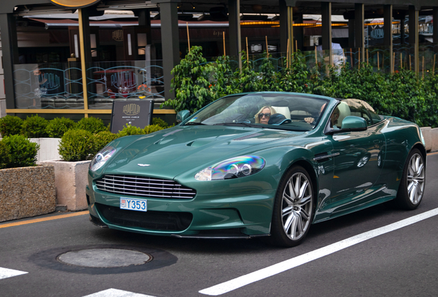 Aston Martin DBS Volante