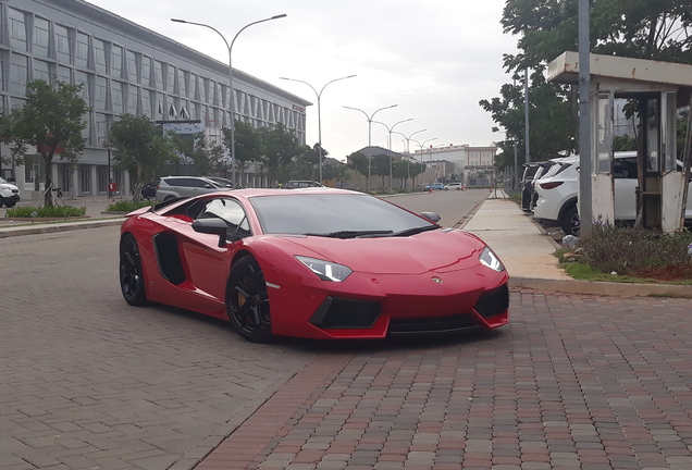 Lamborghini Aventador LP700-4