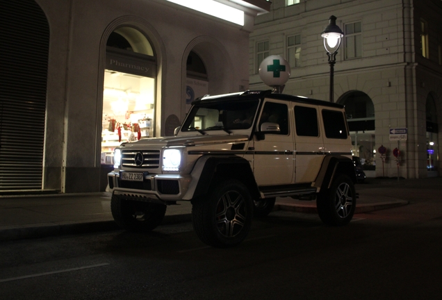 Mercedes-Benz G 500 4X4²