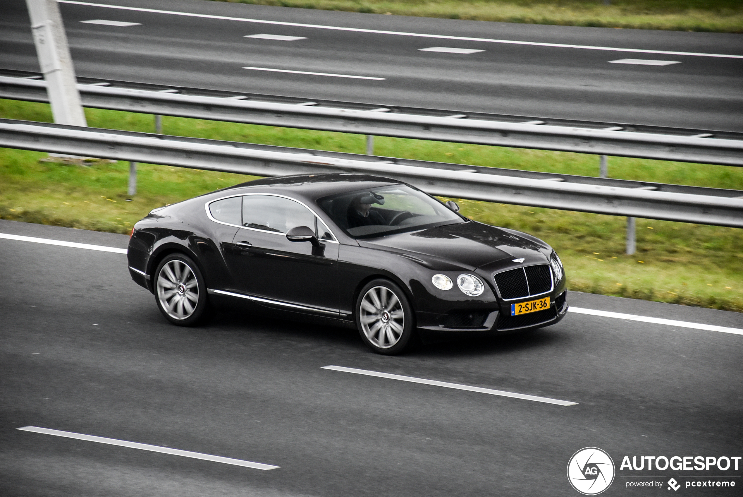 Bentley Continental GT V8