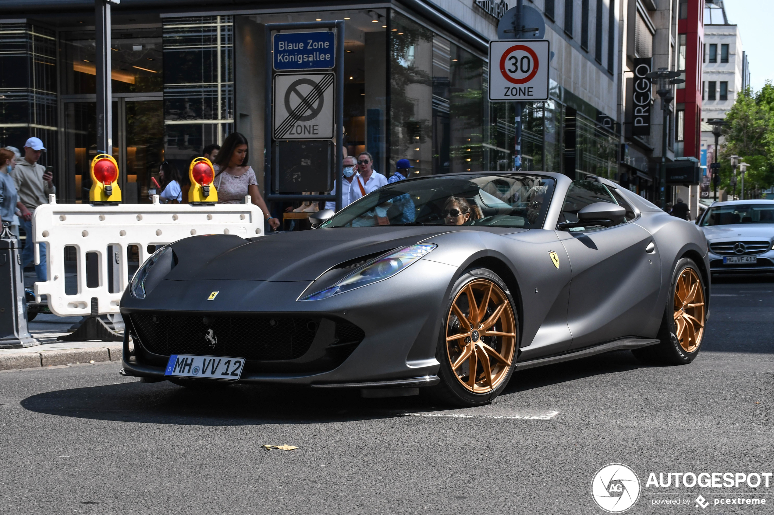 Ferrari 812 GTS