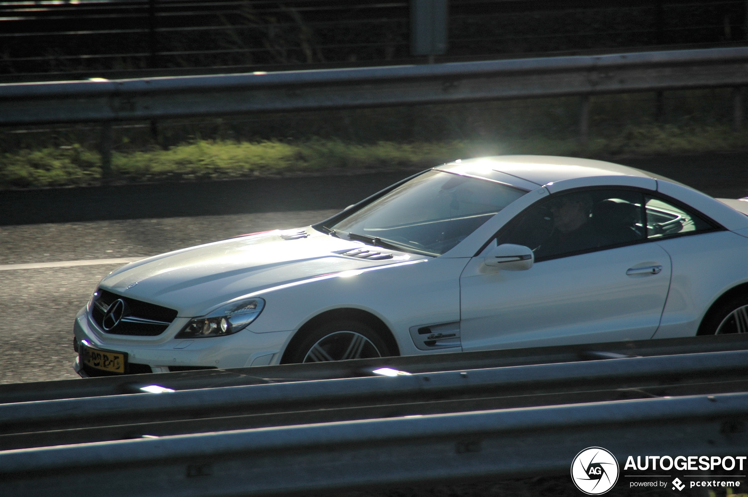 Mercedes-Benz SL 63 AMG