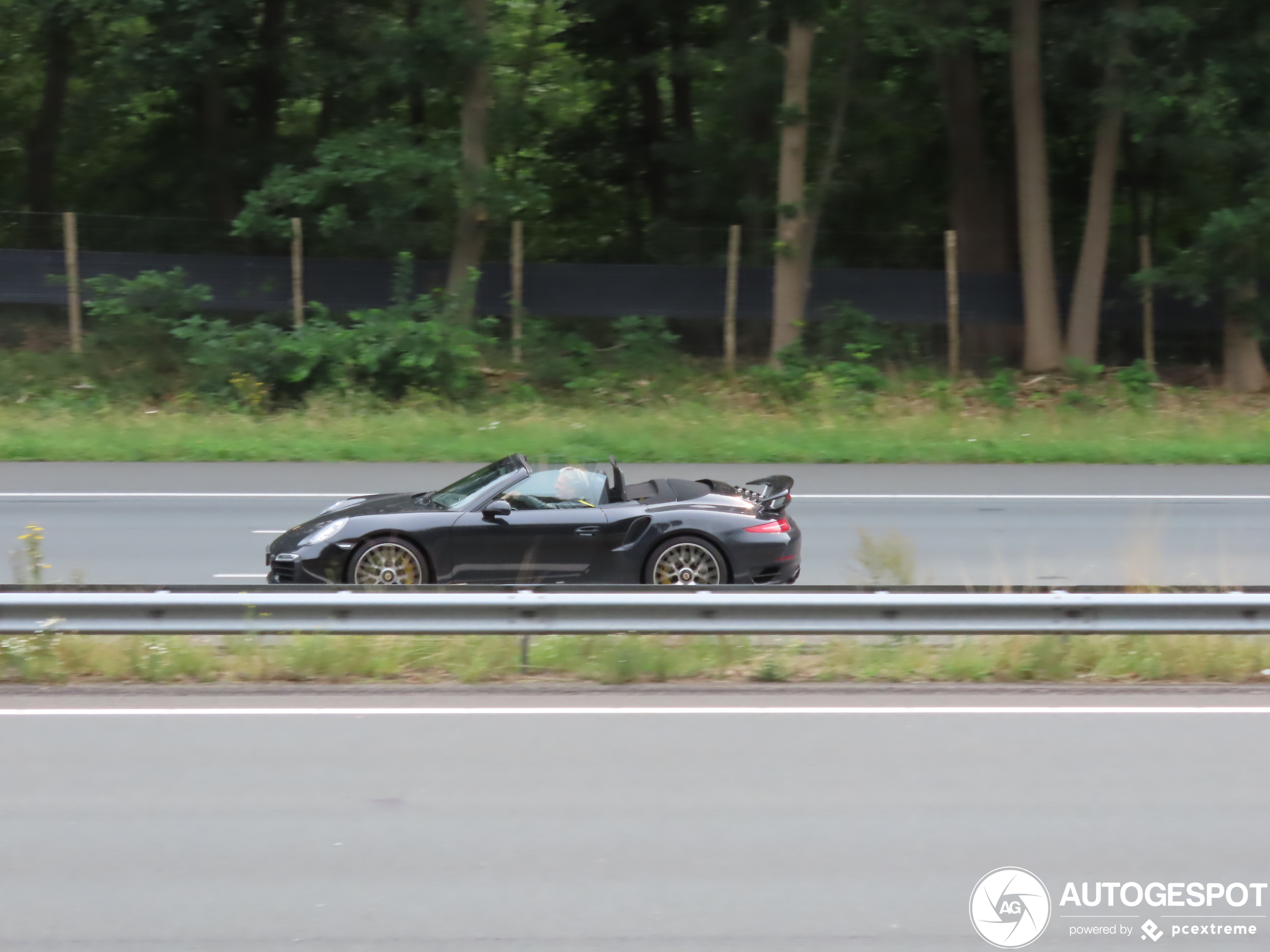 Porsche 991 Turbo S Cabriolet MkI