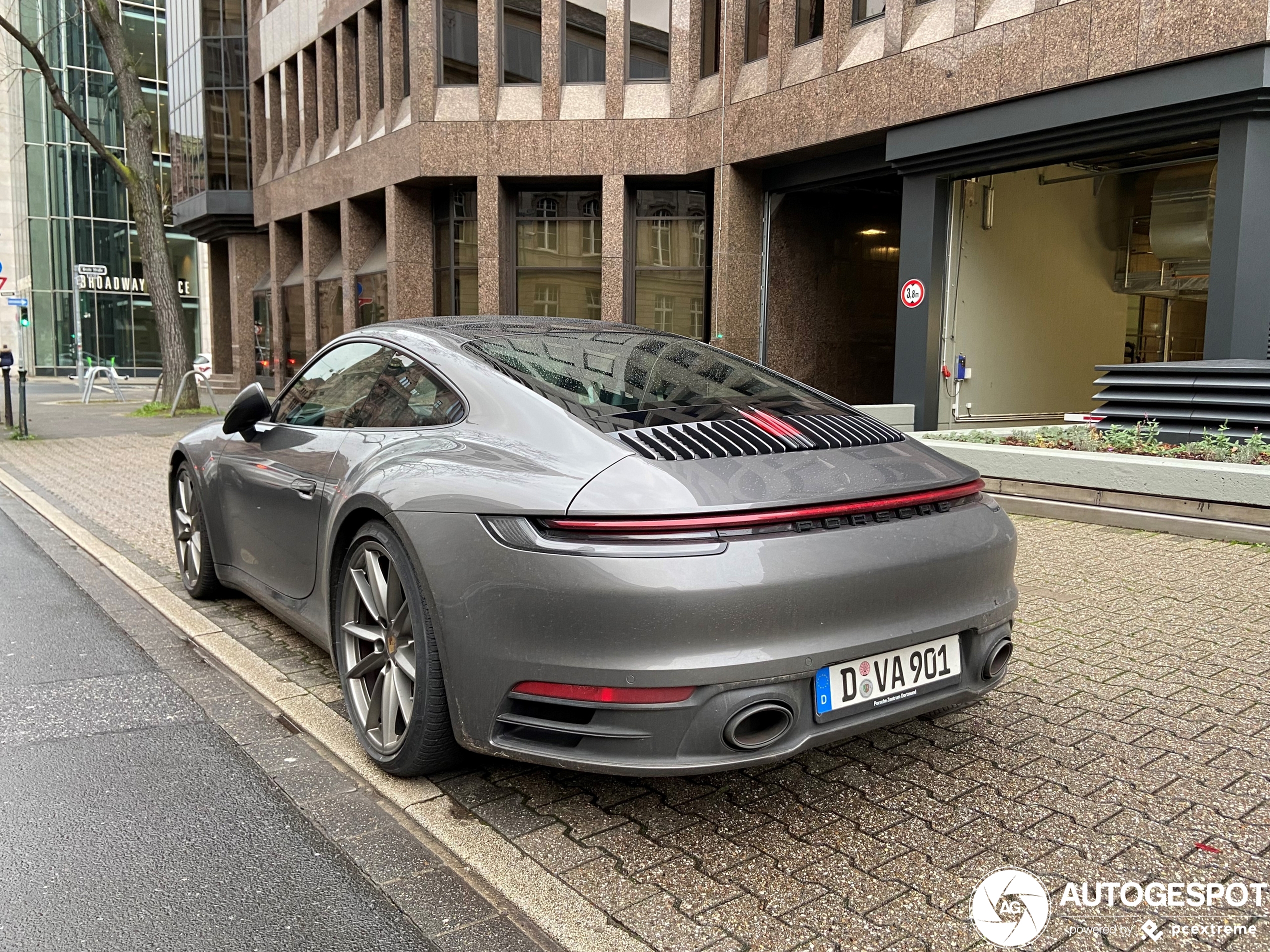 Porsche 992 Carrera S