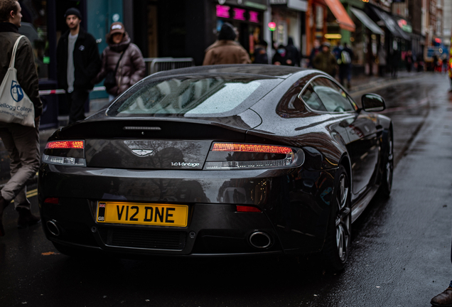 Aston Martin V12 Vantage