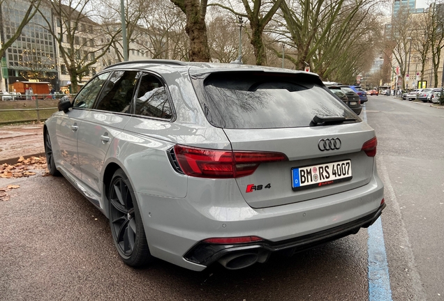 Audi RS4 Avant B9