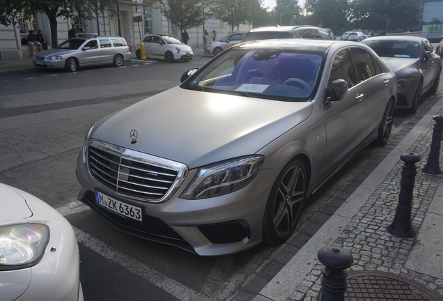 Mercedes-AMG S 63 V222