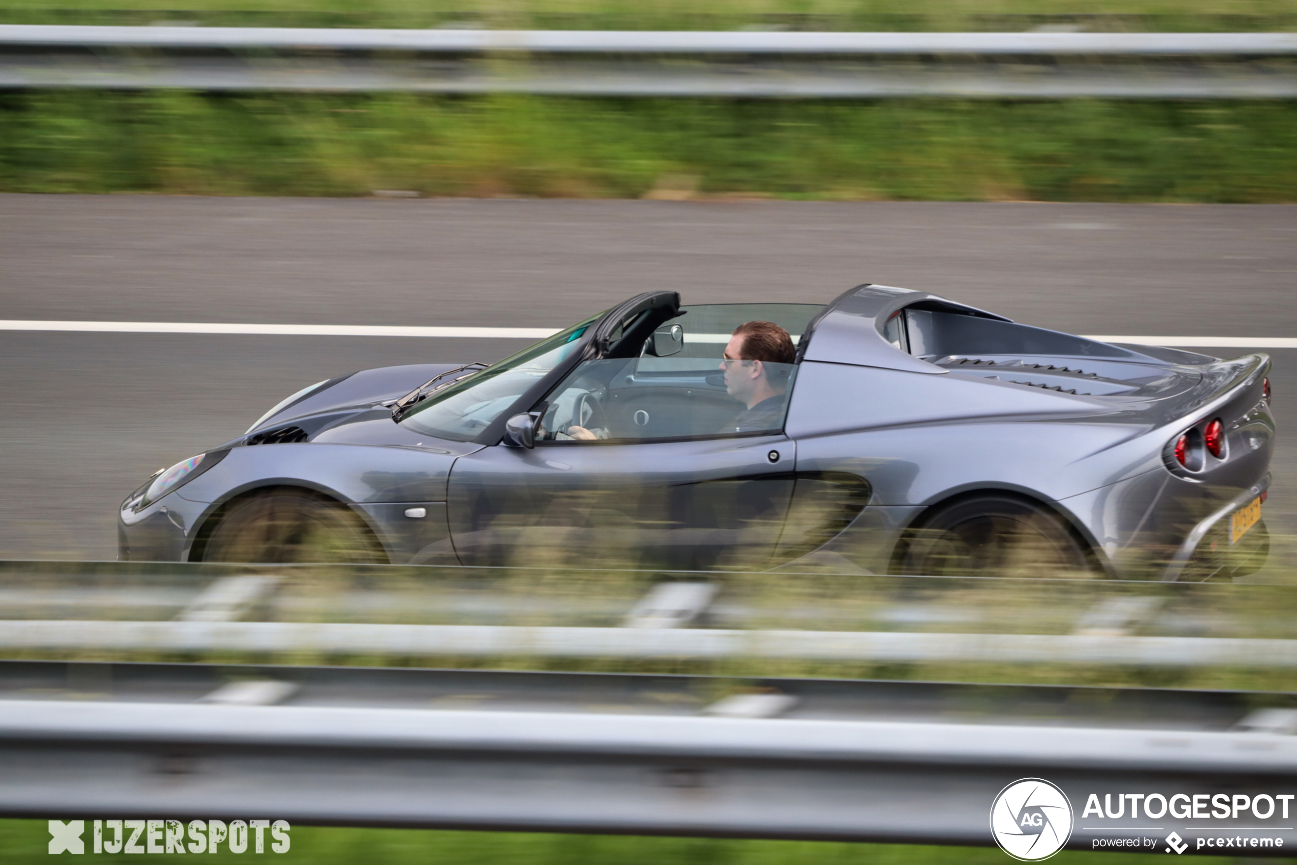 Lotus Elise S2 111R