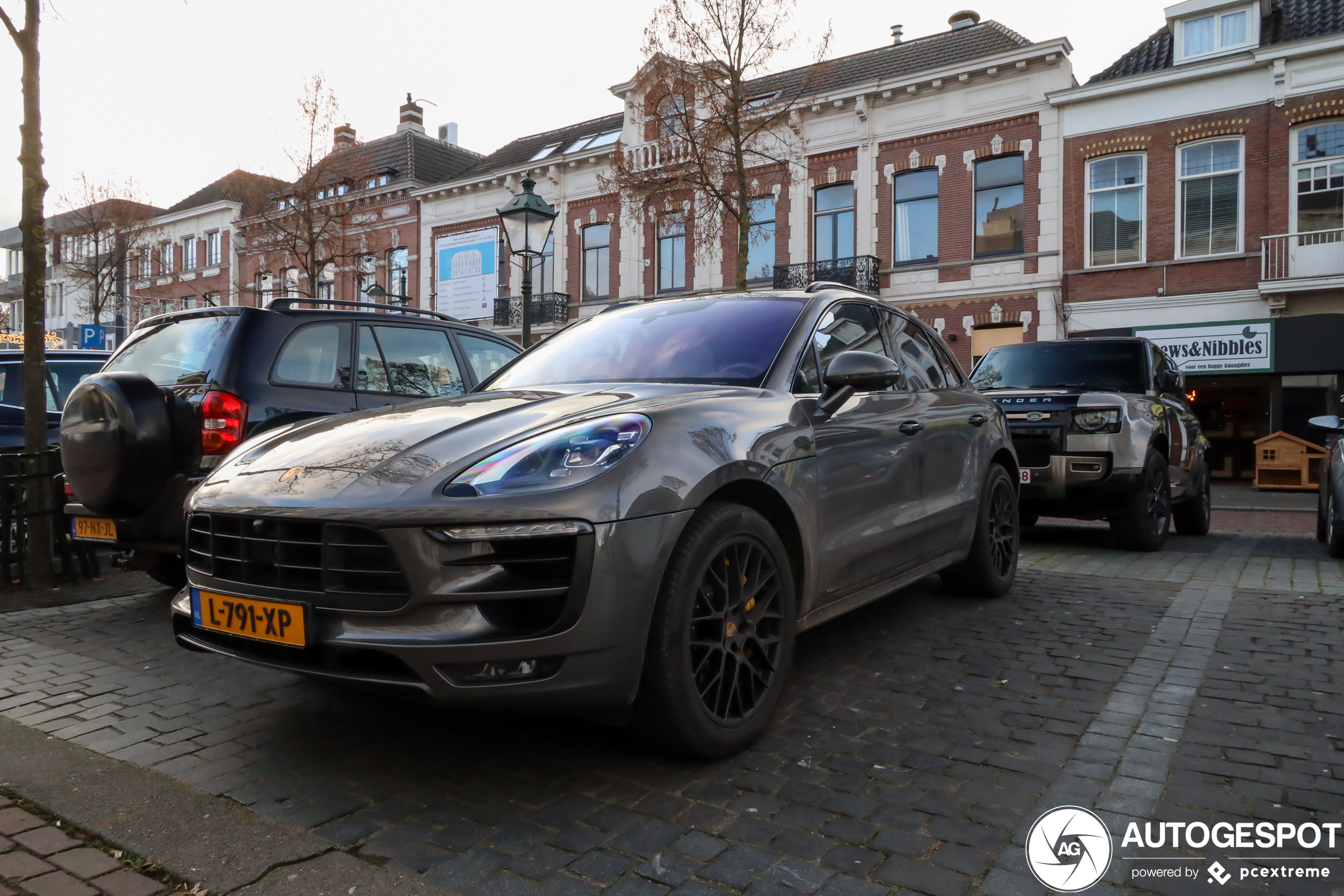 Porsche 95B Macan GTS