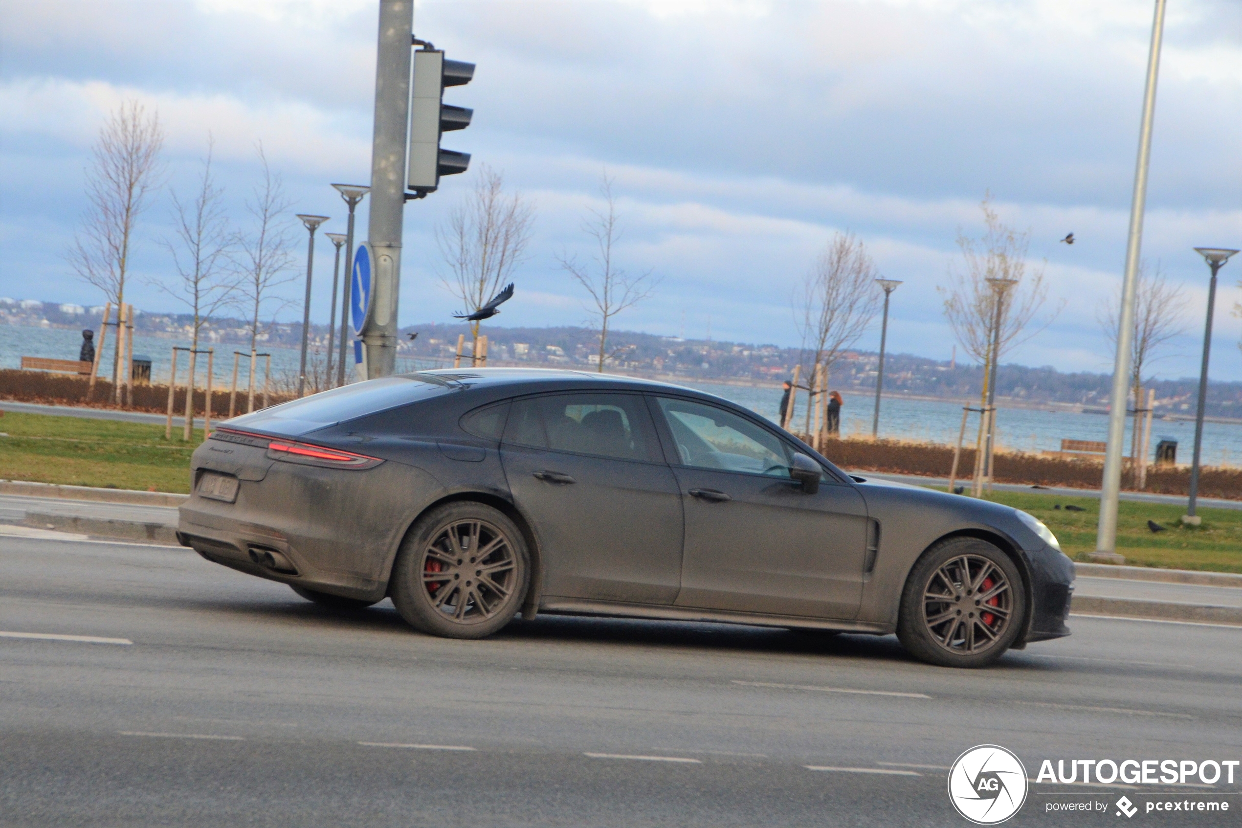 Porsche 971 Panamera GTS MkI