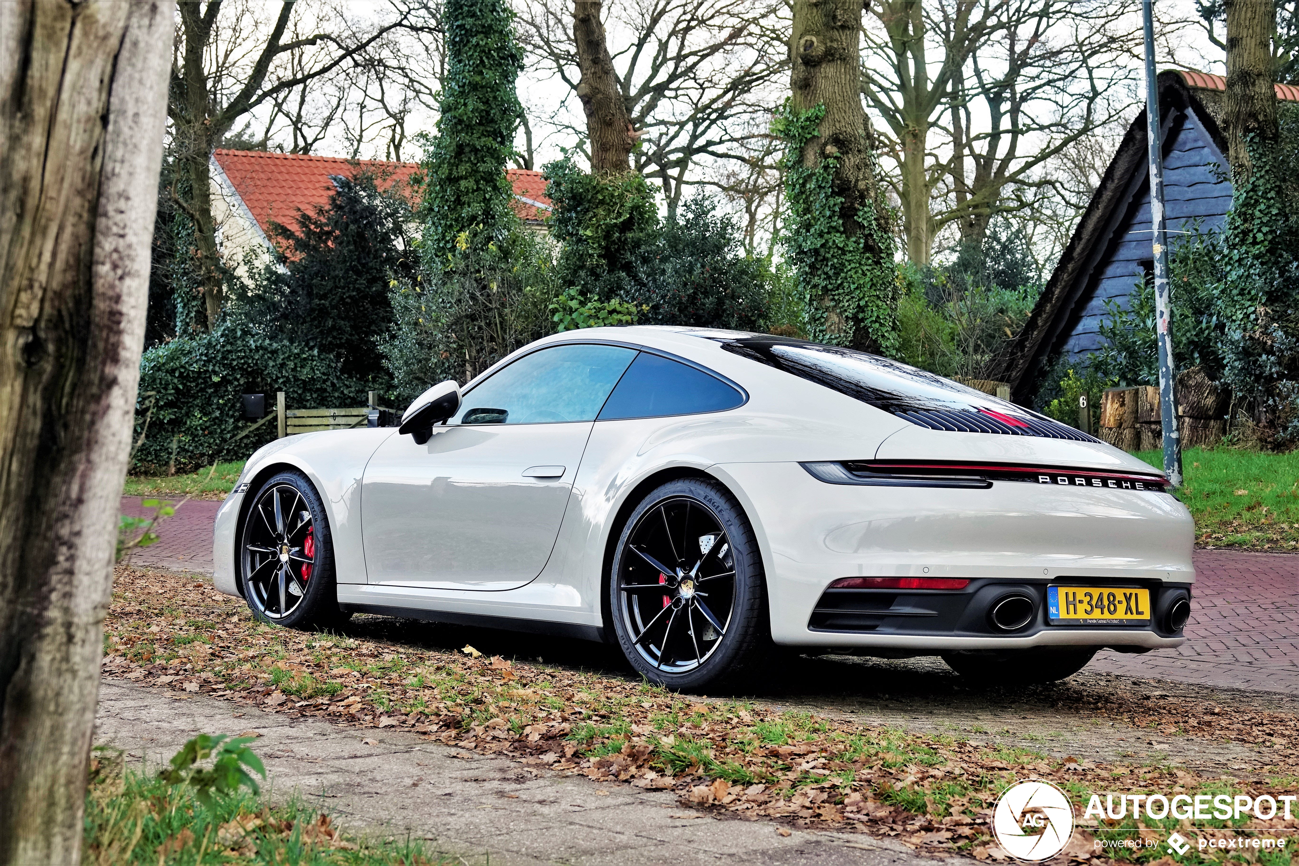 Porsche 992 Carrera 4S