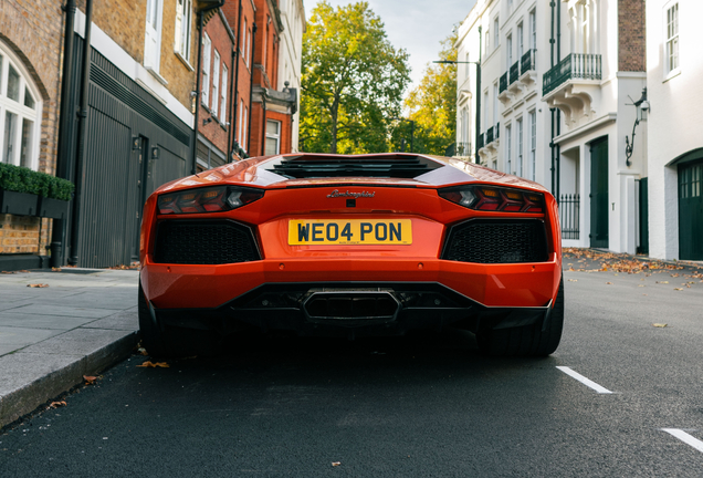 Lamborghini Aventador LP700-4