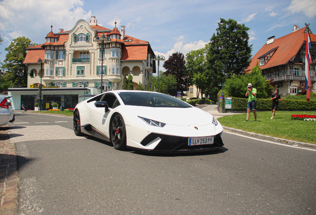 Lamborghini Huracán LP640-4 Performante