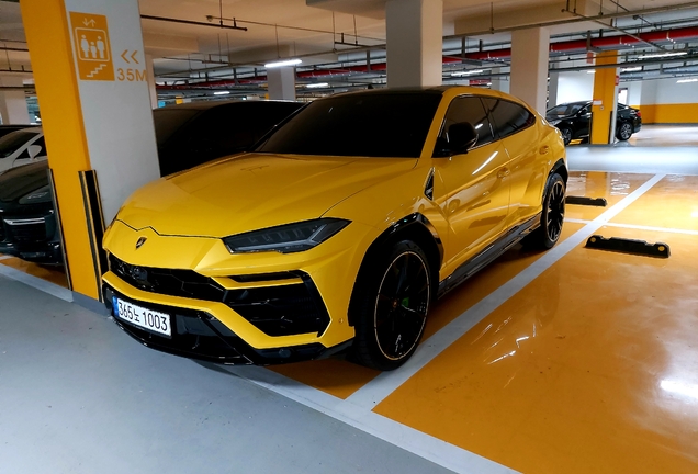 Lamborghini Urus