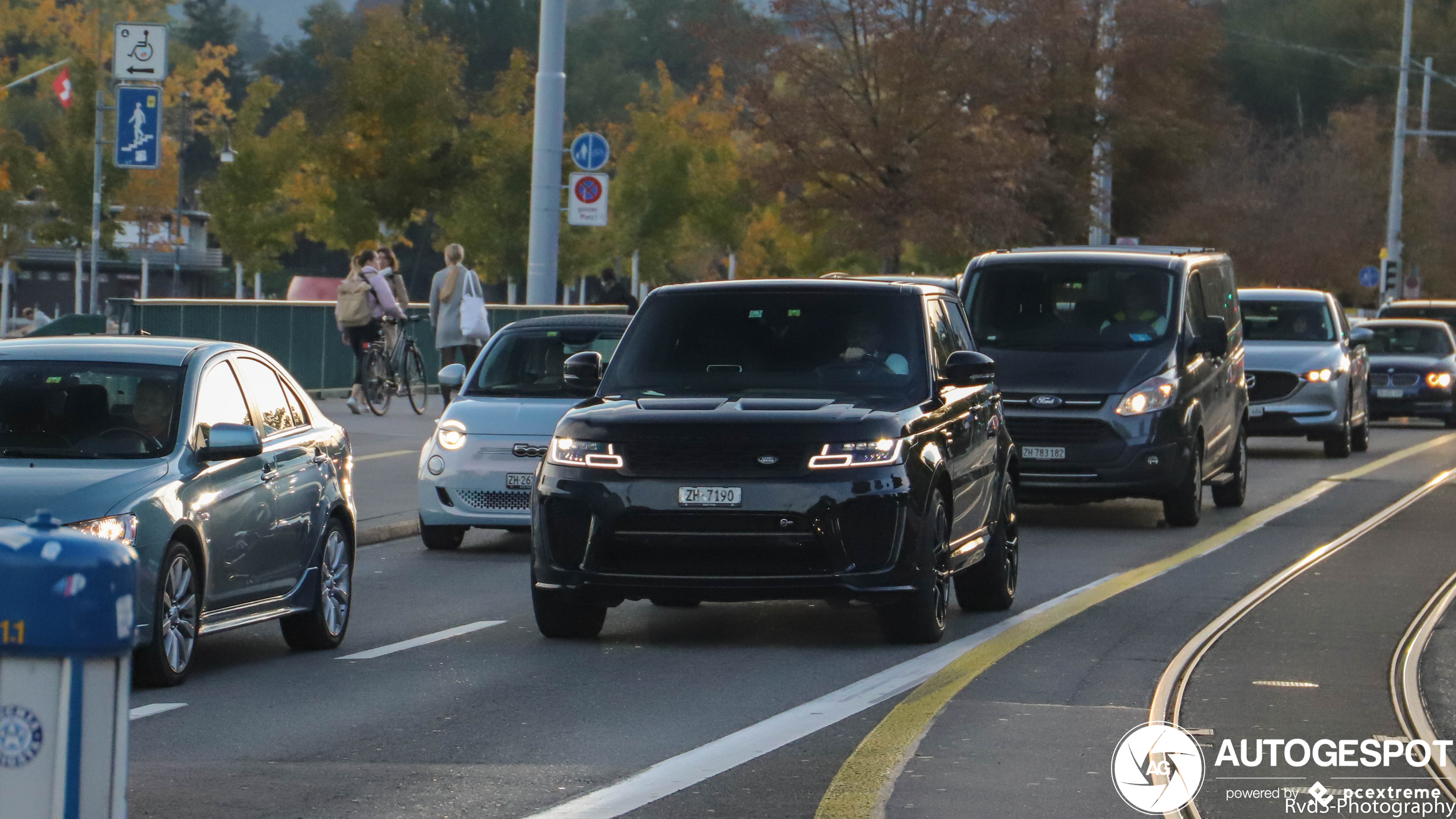 Land Rover Range Rover Sport SVR 2018