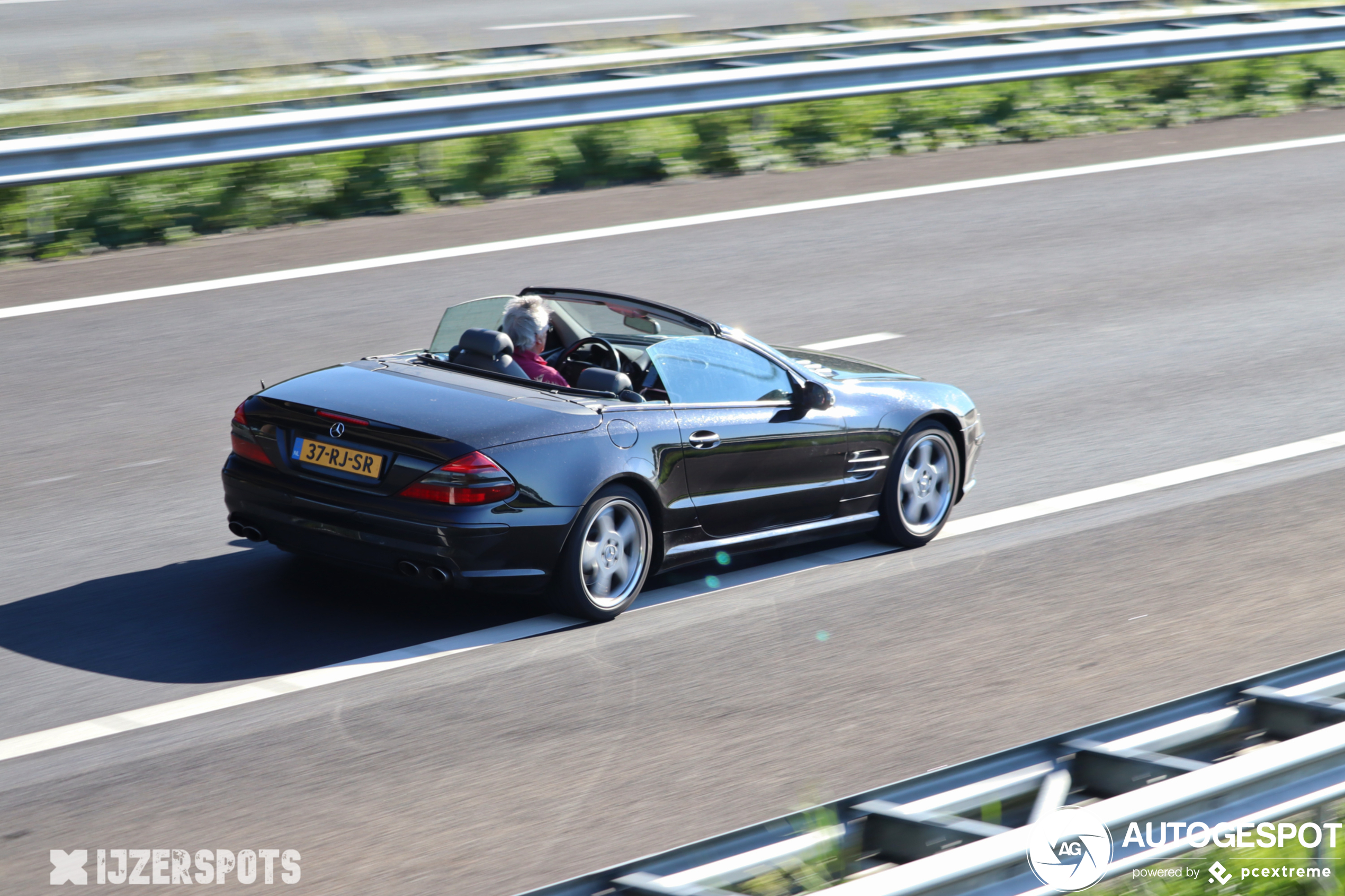 Mercedes-Benz SL 55 AMG R230