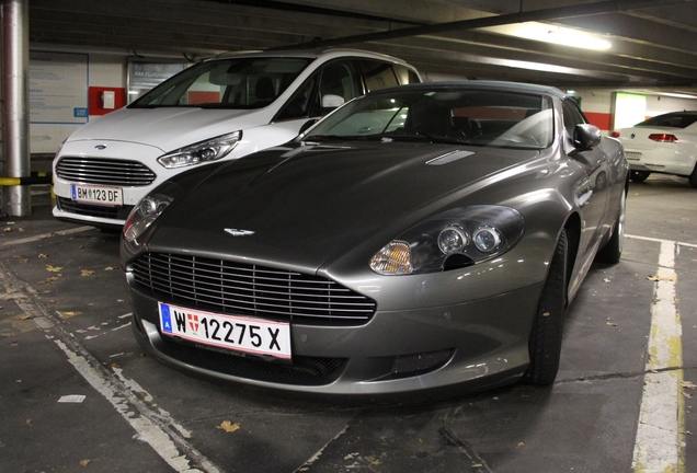 Aston Martin DB9 Volante