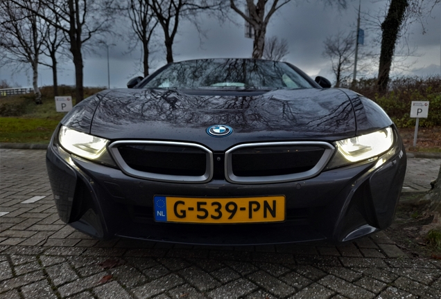 BMW i8