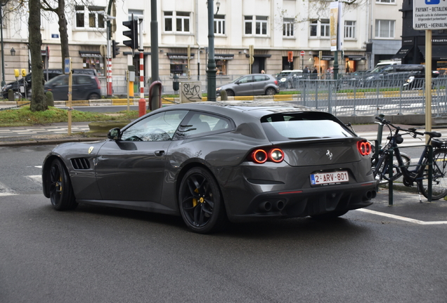 Ferrari GTC4Lusso T