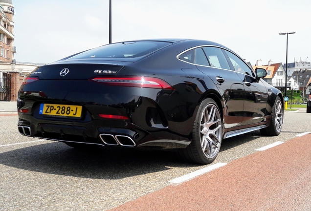 Mercedes-AMG GT 63 S X290