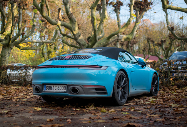 Porsche 992 Carrera 4S Cabriolet