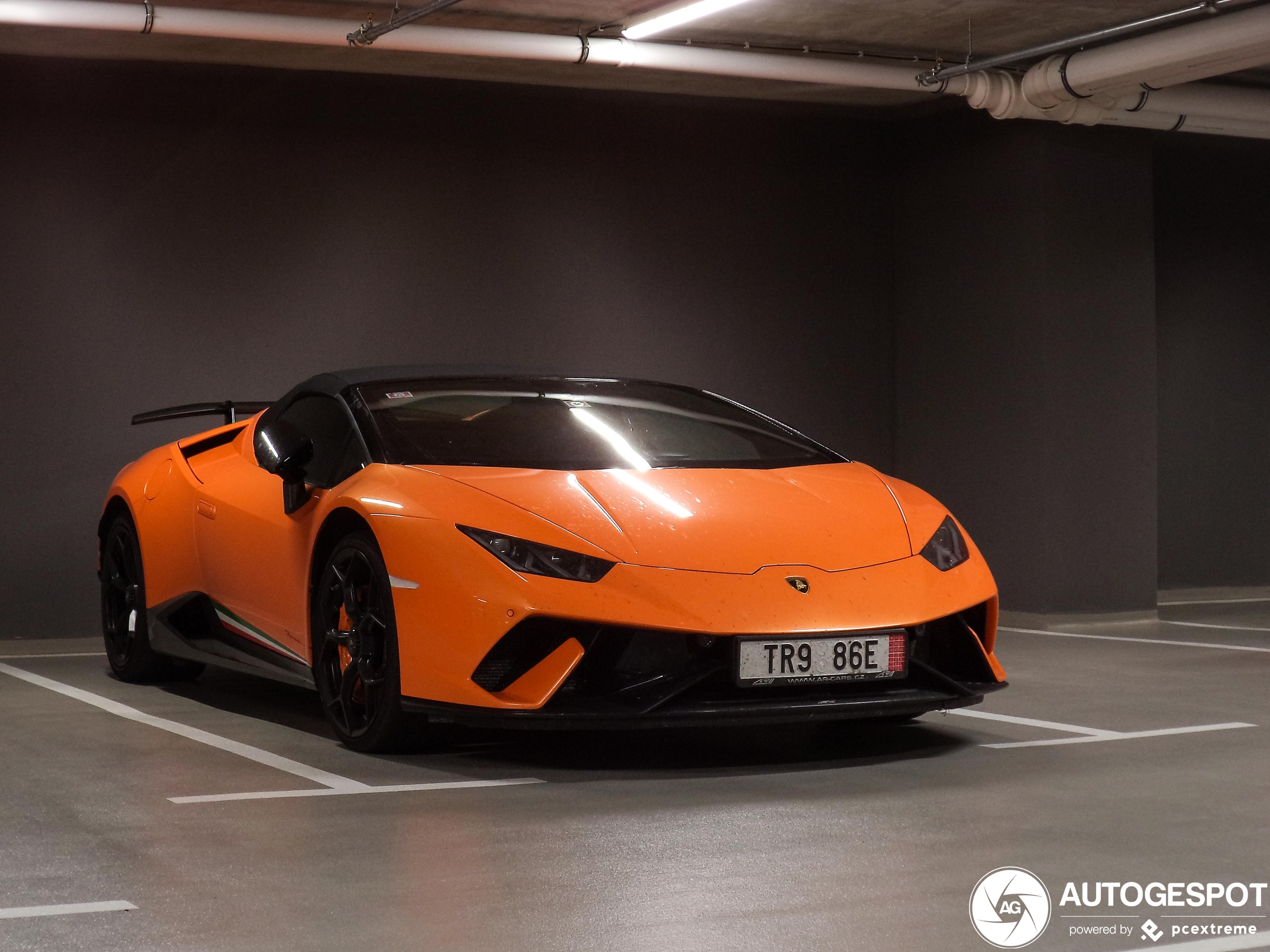 Lamborghini Huracán LP640-4 Performante Spyder