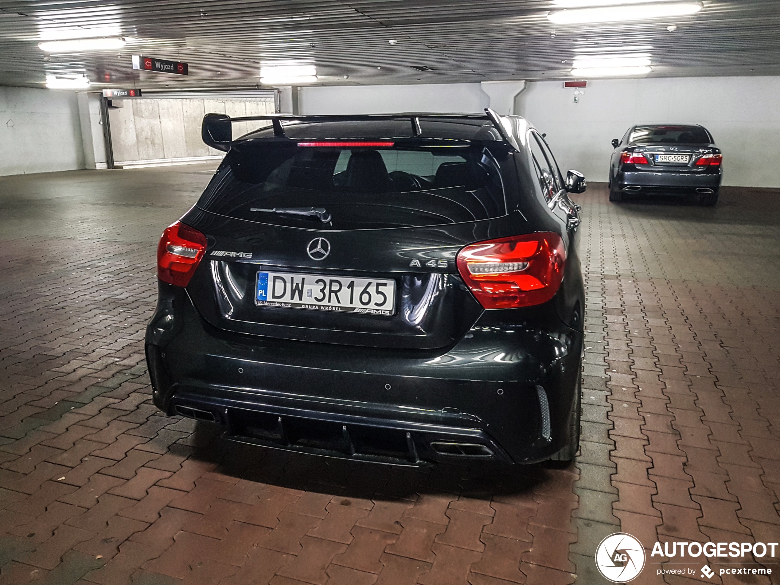 Mercedes-AMG A 45 W176 2015