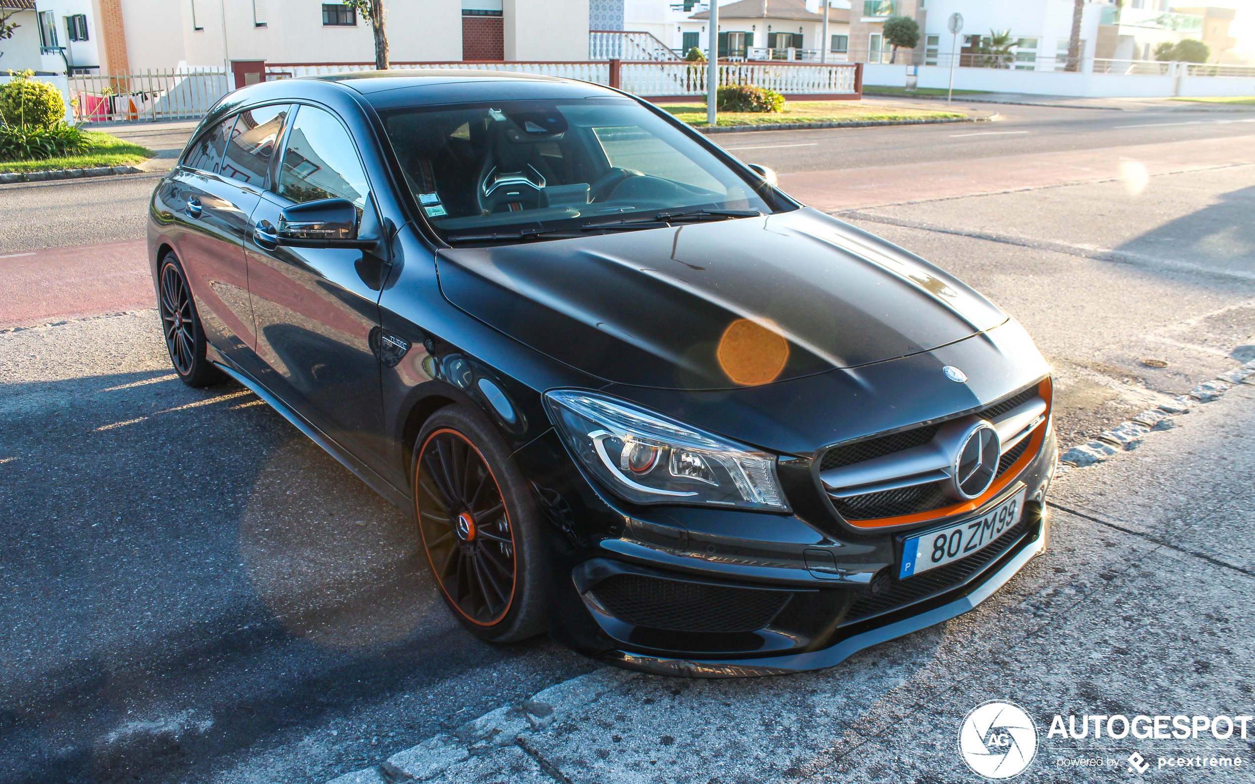 Mercedes-Benz CLA 45 AMG Shooting Brake OrangeArt Edition