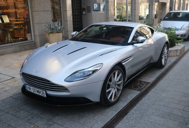 Aston Martin DB11