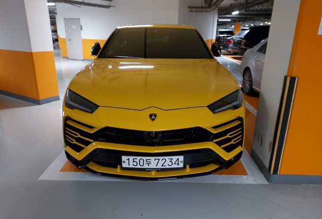 Lamborghini Urus