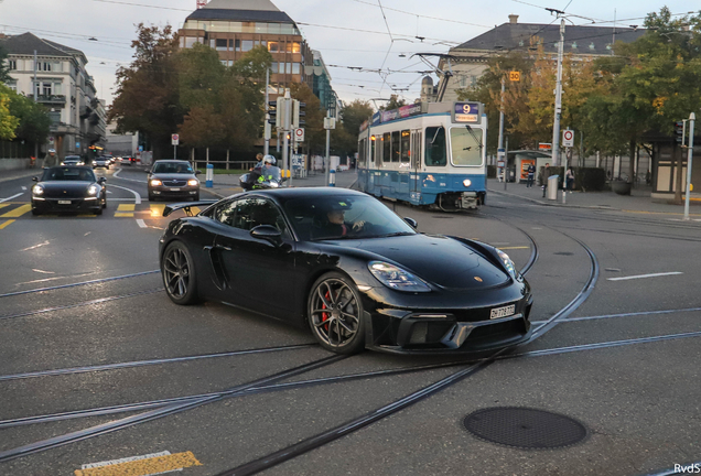 Porsche 718 Cayman GT4