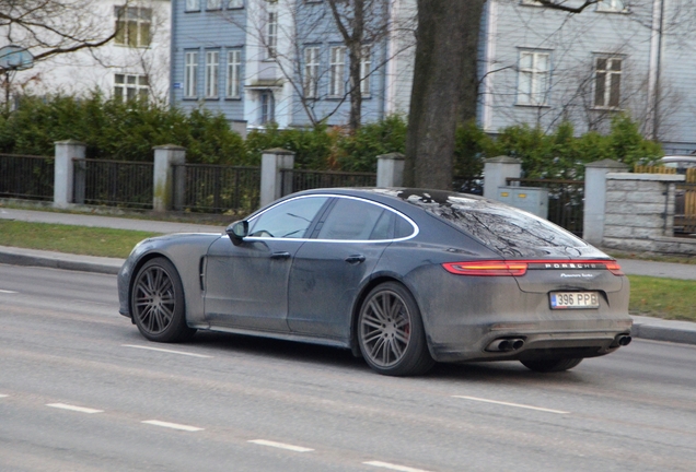 Porsche 971 Panamera Turbo