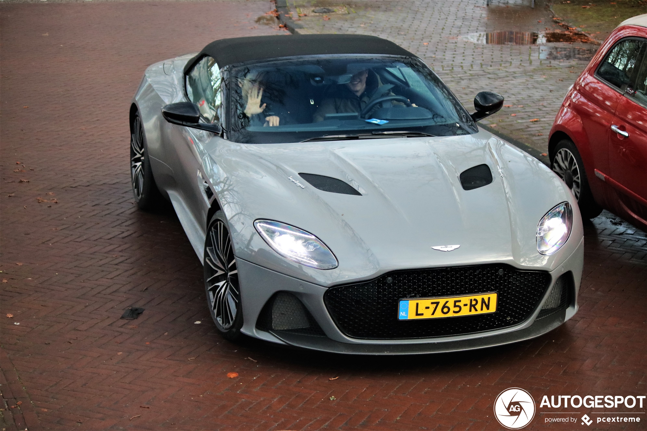 Aston Martin DBS Superleggera Volante