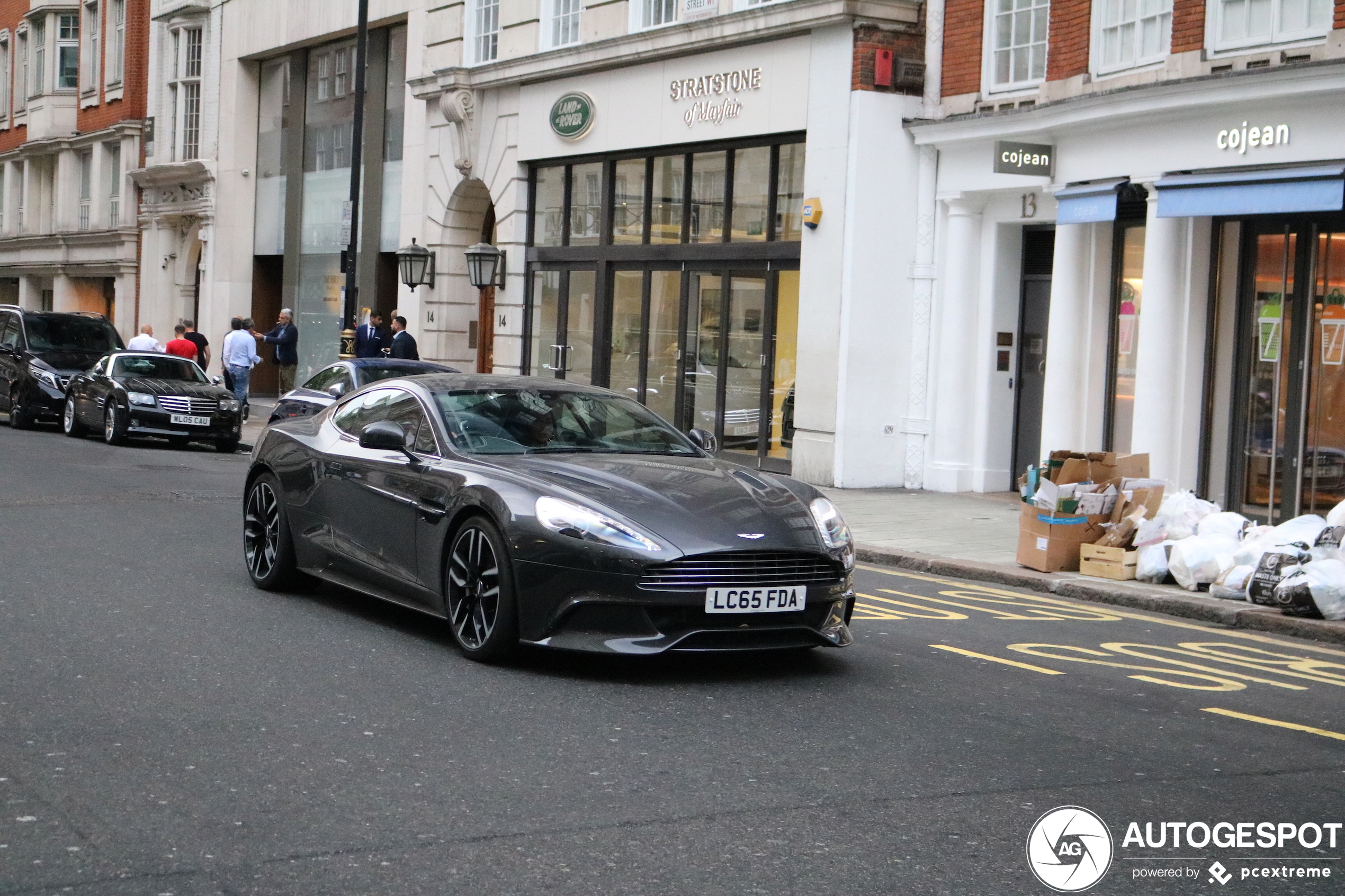 Aston Martin Vanquish 2013