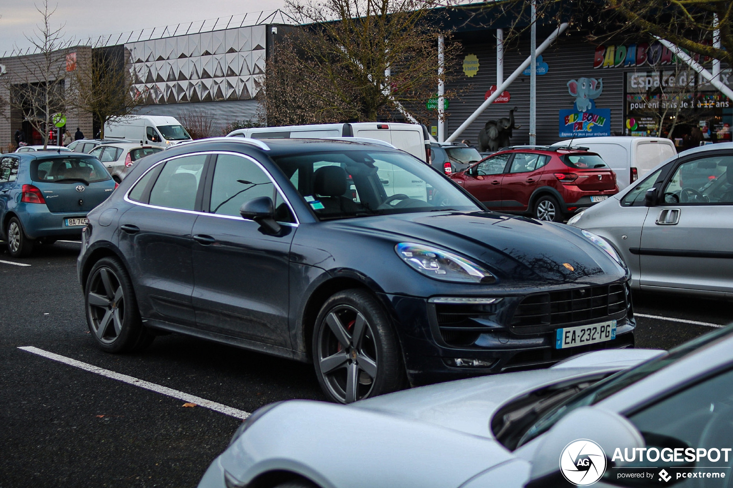 Porsche 95B Macan GTS