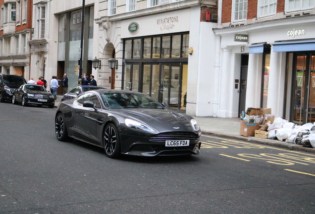 Aston Martin Vanquish 2013