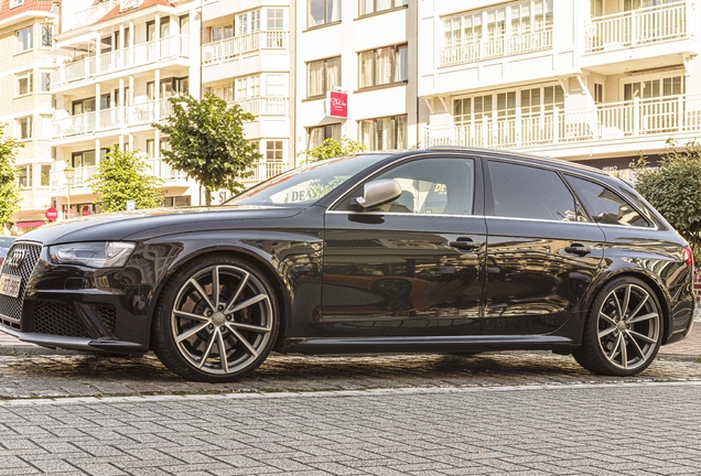 Audi RS4 Avant B8