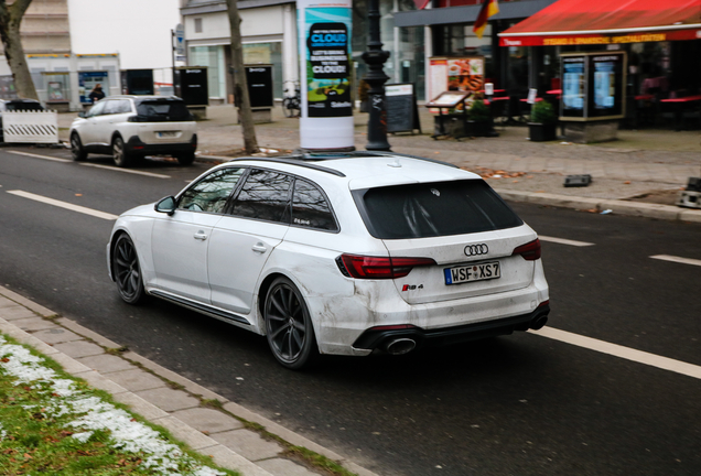 Audi RS4 Avant B9