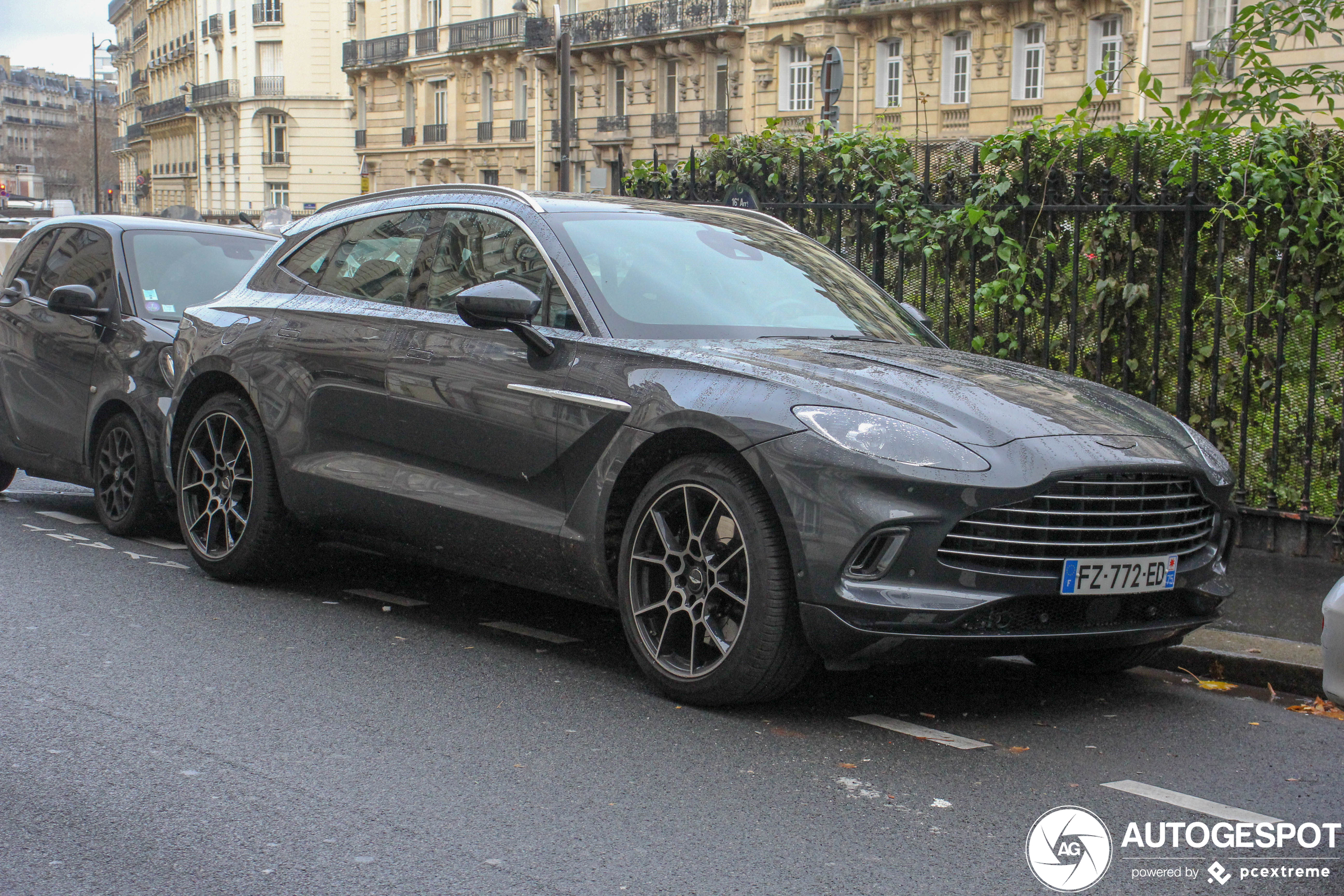 Aston Martin DBX