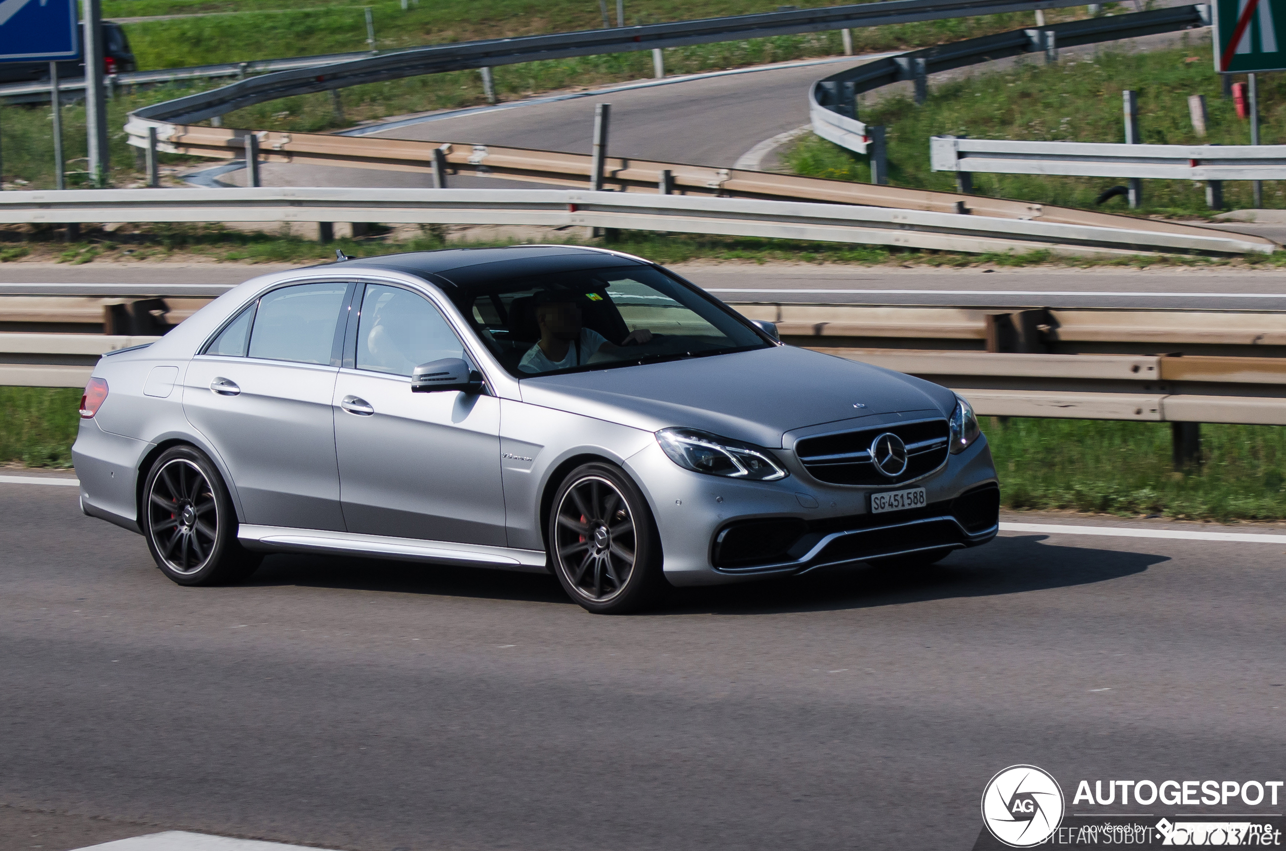 Mercedes-Benz E 63 AMG S W212