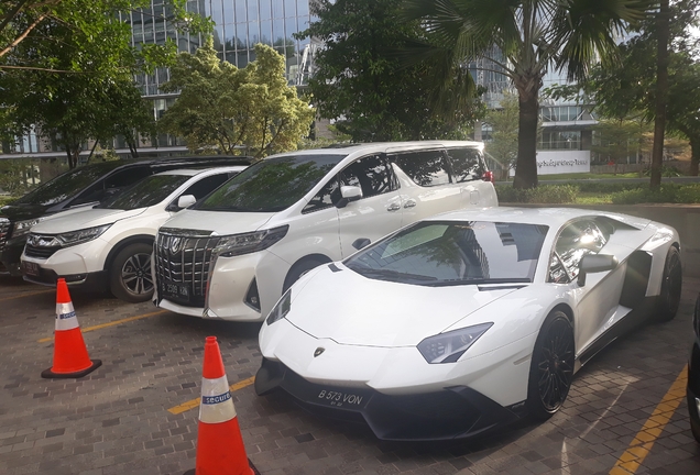 Lamborghini Aventador LP720-4 50° Anniversario