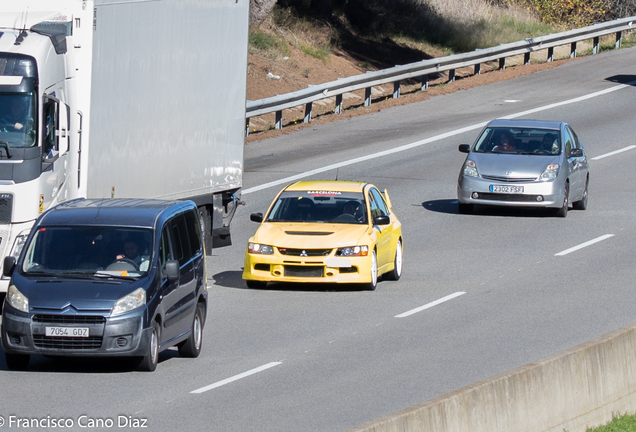 Mitsubishi Lancer Evolution IX MR